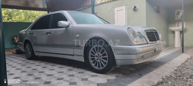 Mercedes C 200 1998, 331,579 km - 2.0 l - Ağcabədi