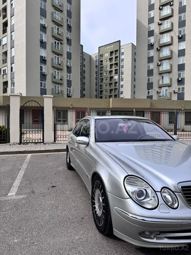 Mercedes E 320 2004, 326,000 km - 3.2 l - Bakı