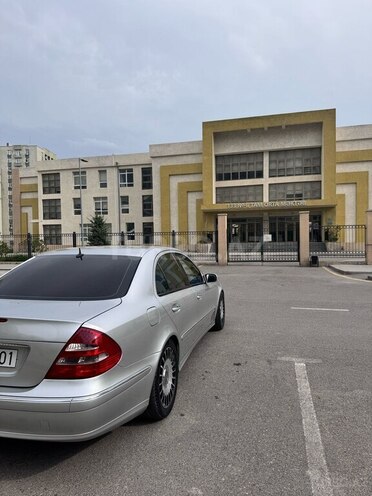 Mercedes E 320 2004, 326,000 km - 3.2 l - Bakı