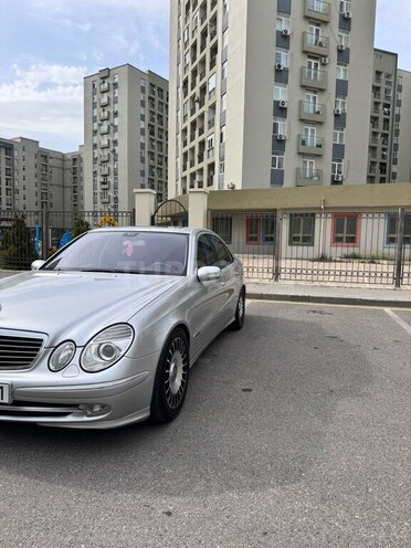 Mercedes E 320 2004, 326,000 km - 3.2 l - Bakı