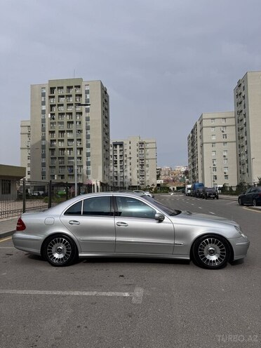 Mercedes E 320 2004, 326,000 km - 3.2 l - Bakı
