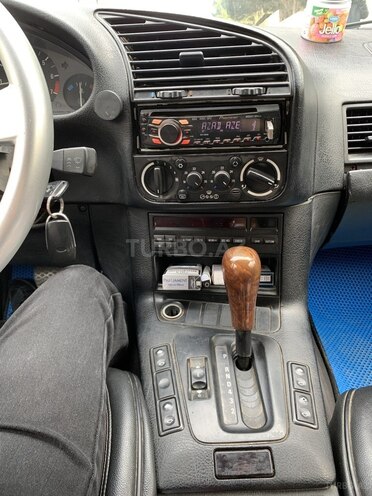 BMW 320 1993, 520,000 km - 2.0 l - Bakı