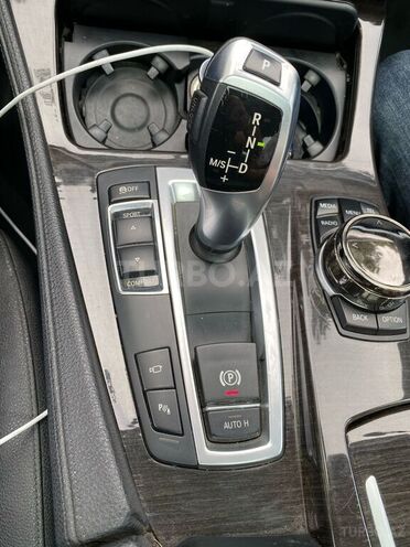 BMW 528 2013, 270,000 km - 2.0 l - Bakı
