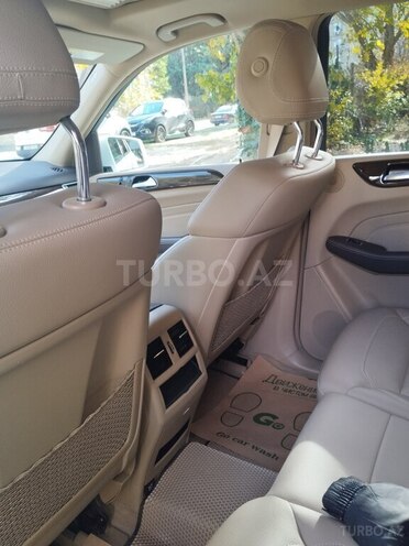 Mercedes ML 250 4MATIC 2015, 260,000 km - 2.2 l - Bakı