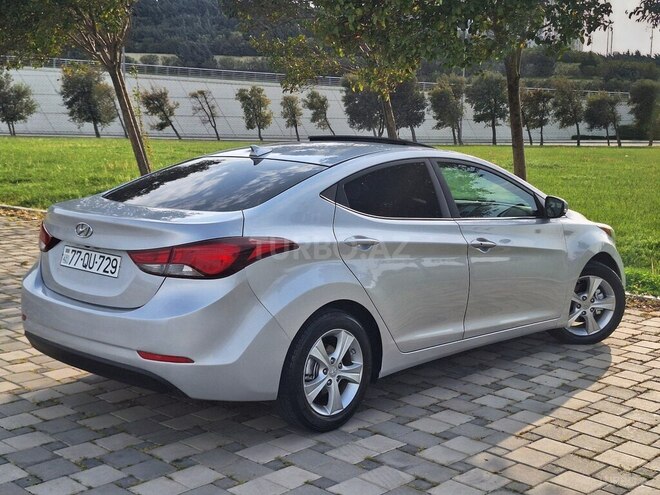 Hyundai Elantra 2015, 86,000 km - 1.8 l - Bakı