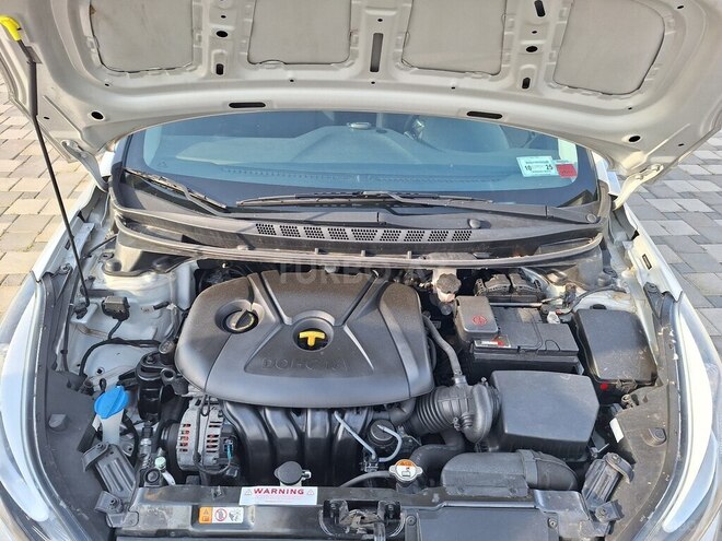 Hyundai Elantra 2015, 86,000 km - 1.8 l - Bakı