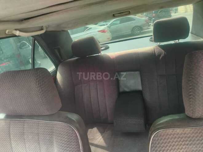 Mercedes E 300 d 1991, 369,000 km - 3.0 л - Bakı