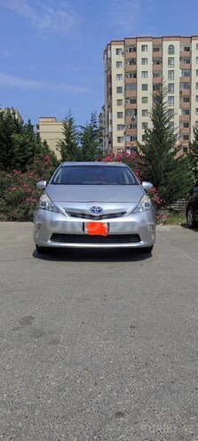 Toyota Prius V 2014, 303,000 km - 1.8 l - Bakı