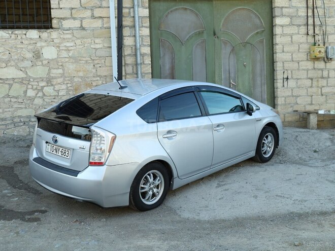 Toyota Prius 2009, 300,000 km - 1.8 л - Gəncə
