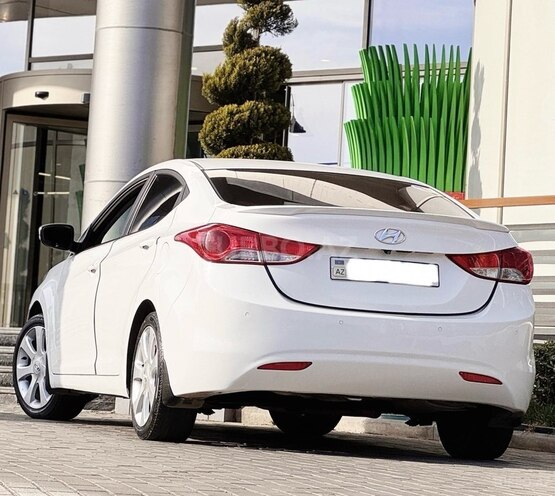 Hyundai Elantra 2013, 201,000 km - 1.8 л - Bakı