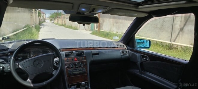 Mercedes E 230 1996, 390,642 km - 2.3 l - Bakı