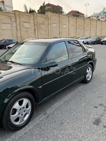 Opel Vectra 1999, 275,631 km - 1.6 l - Bakı