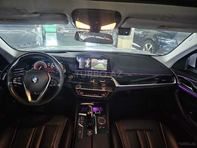 BMW 520 2018, 111,000 km - 2.0 l - Gəncə
