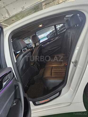BMW 520 2018, 111,000 km - 2.0 l - Gəncə