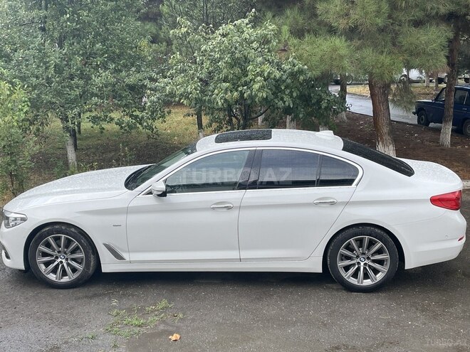 BMW 520 2018, 111,000 km - 2.0 l - Gəncə