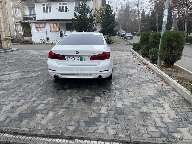 BMW 520 2018, 111,000 km - 2.0 l - Gəncə