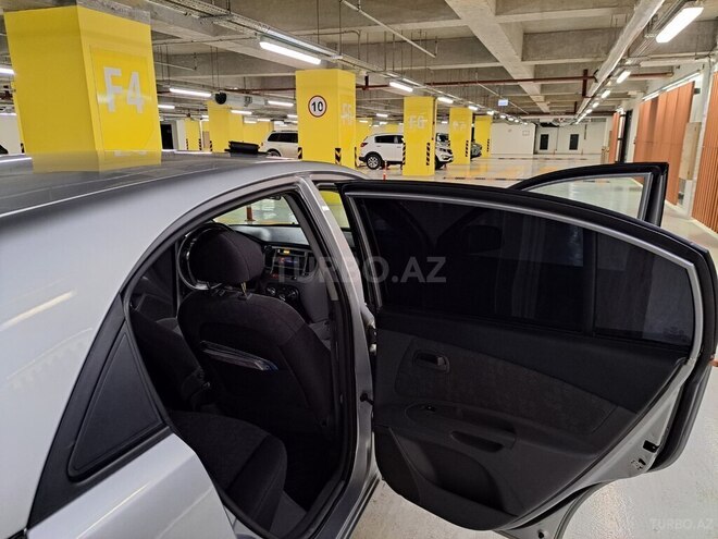 Kia Rio 2005, 210,000 km - 1.4 l - Gəncə