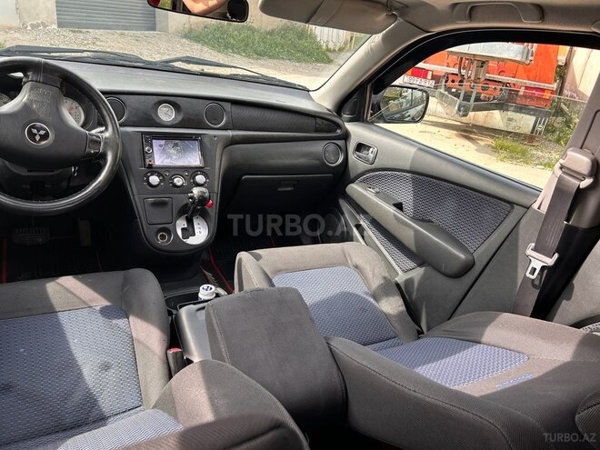 Mitsubishi Airtrek 2003, 220,300 km - 2.0 l - Bakı
