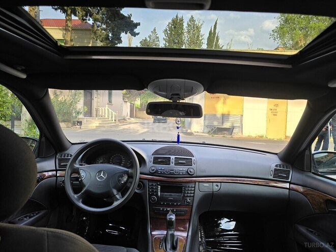 Mercedes E 240 2002, 185,000 km - 2.6 l - Bakı