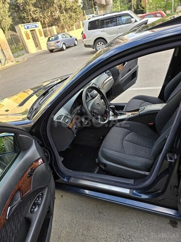 Mercedes E 240 2002, 185,000 km - 2.6 l - Bakı