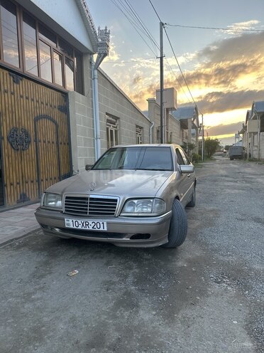 Mercedes C 280 2000, 341,378 km - 2.8 l - Tovuz