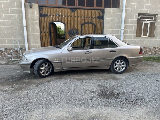Mercedes C 280 2000, 341,378 km - 2.8 l - Tovuz