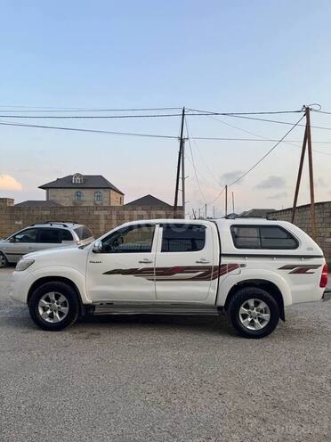 Toyota Hilux 2013, 213,000 km - 2.5 l - Bakı