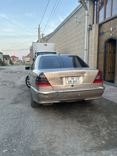 Mercedes C 280 2000, 341,378 km - 2.8 l - Tovuz