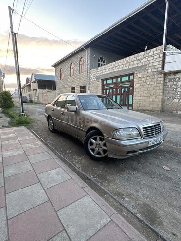 Mercedes C 280 2000, 341,378 km - 2.8 l - Tovuz