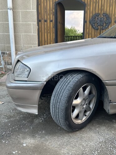 Mercedes C 280 2000, 341,378 km - 2.8 l - Tovuz