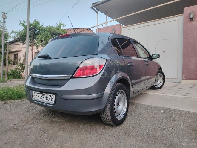 Opel Astra 2006, 332,000 km - 1.4 l - Gəncə