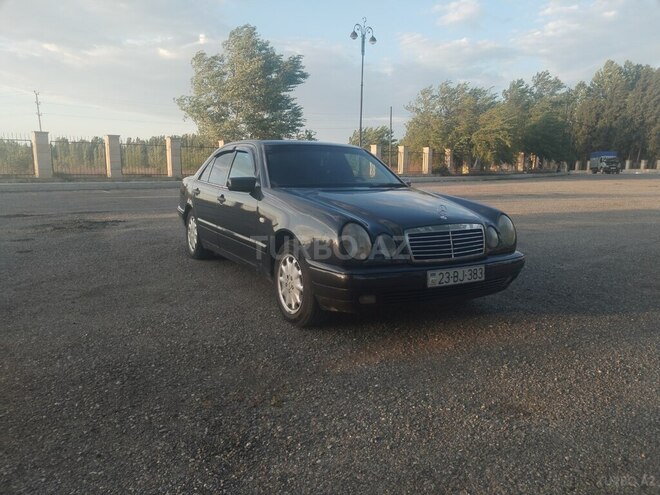 Mercedes E 230 1996, 365,287 km - 2.3 l - Yevlax