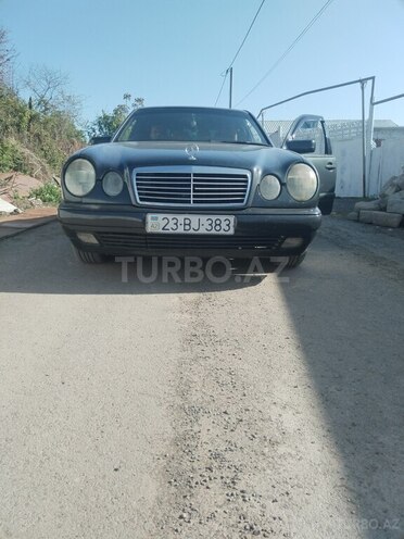 Mercedes E 230 1996, 365,287 km - 2.3 l - Yevlax