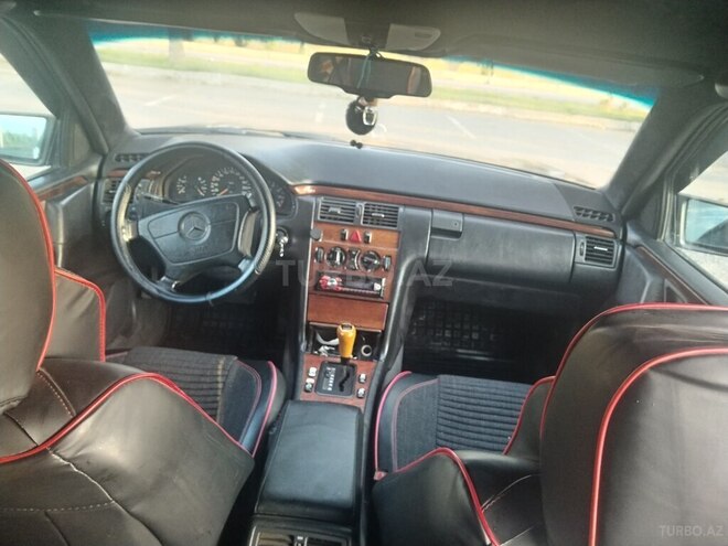 Mercedes E 230 1996, 365,287 km - 2.3 l - Yevlax
