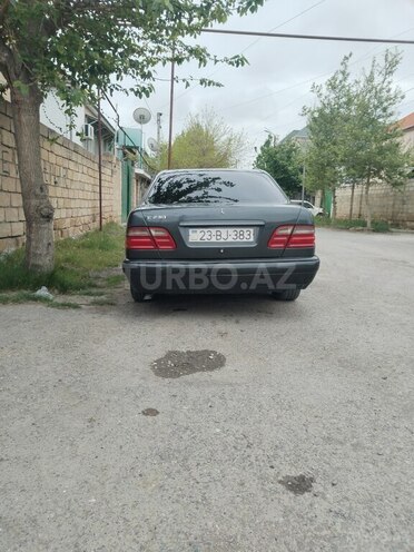 Mercedes E 230 1996, 365,287 km - 2.3 l - Yevlax
