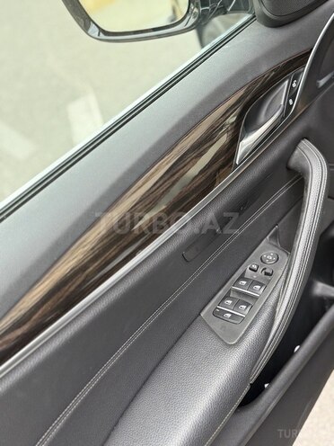 BMW 530-13