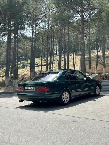 Mercedes E 320 1996, 274,000 km - 3.2 l - Bakı