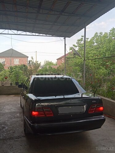 Mercedes E 270 2000, 645,000 km - 2.7 l - Cəlilabad