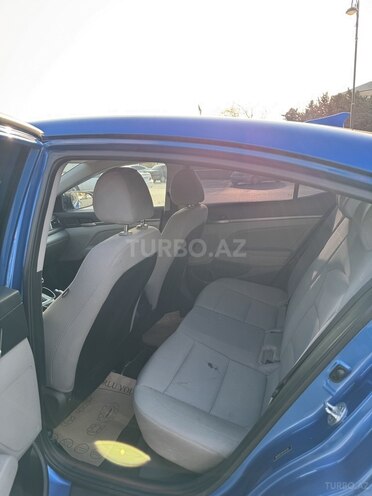 Hyundai Elantra 2017, 233,355 km - 2.0 l - Bakı