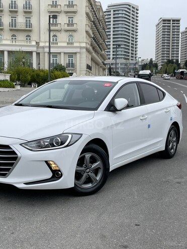 Hyundai Avante 2017, 126,000 km - 1.6 л - Bakı
