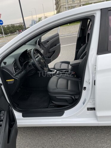 Hyundai Avante 2017, 126,000 km - 1.6 л - Bakı