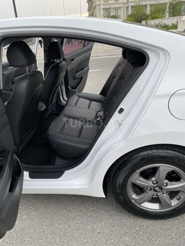 Hyundai Avante 2017, 126,000 km - 1.6 л - Bakı