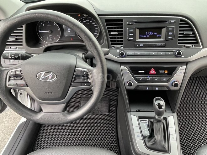 Hyundai Avante 2017, 126,000 km - 1.6 л - Bakı