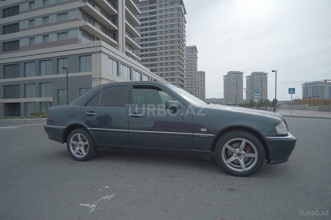 Mercedes C 240 2000, 450,000 km - 2.4 l - Bakı