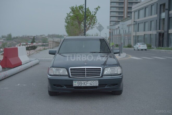 Mercedes C 240 2000, 450,000 km - 2.4 l - Bakı