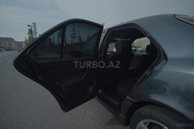 Mercedes C 240 2000, 450,000 km - 2.4 l - Bakı