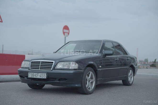 Mercedes C 240 2000, 450,000 km - 2.4 l - Bakı