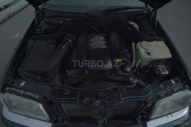 Mercedes C 240 2000, 450,000 km - 2.4 l - Bakı