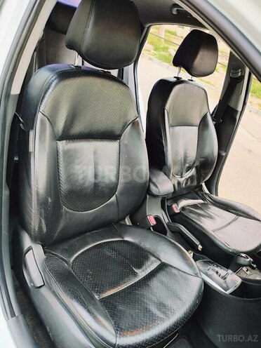 Hyundai Accent 2012, 301,322 km - 1.6 l - Sumqayıt