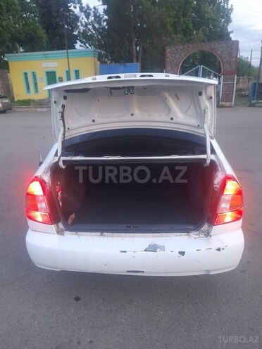 Hyundai Accent 2002, 390,588 km - 1.6 l - Samux